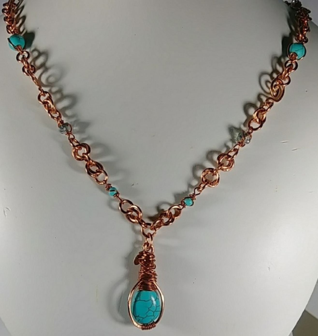 (304 -NCK) - Description: Copper Wire, Beads, Turquoise Howlite (Gemstones) , Faceted Glass Beads, Hook Closure  Dimension: 25 Inches (L)